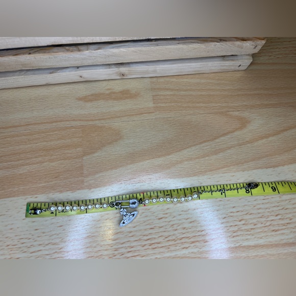 Vivienne Westwood Silver Orb Safety Pin Pear Bracelet - Picture 2 of 5